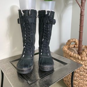 EUC Sorel Lace Up Boot